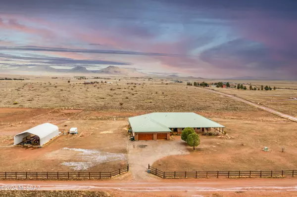 Sonoita, AZ 85637,33 Red Man Drive