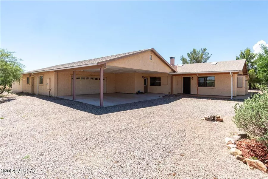 2352 N Arthur Ranch Road, Huachuca City, AZ 85616