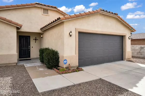 Nogales, AZ 85621,405 Camino Dona Cydney