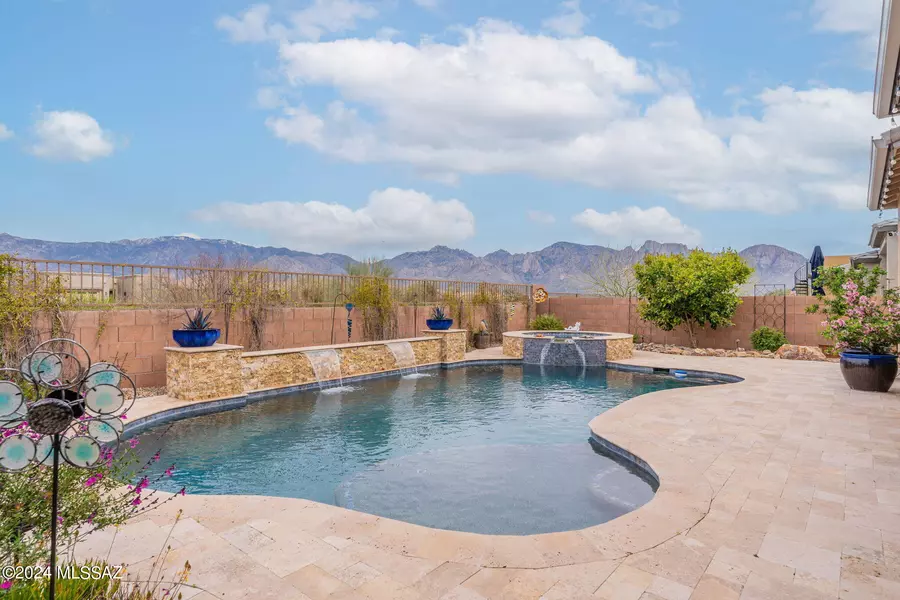 13270 N Velvetweed Court, Oro Valley, AZ 85755