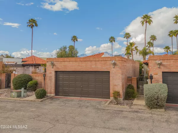 7561 E Via Cornucopia,  Tucson,  AZ 85715