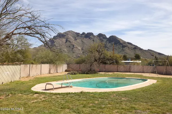 Oro Valley, AZ 85704,330 W Spring Valley Drive