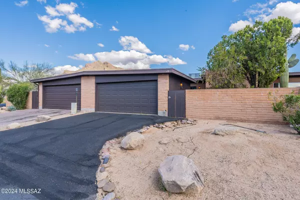 13 E Mediterranean Drive,  Tucson,  AZ 85704