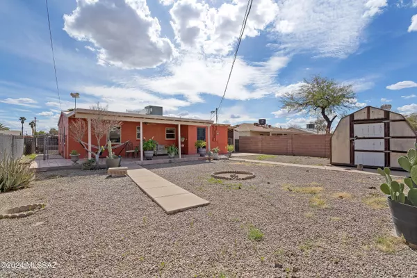 3165 E Silverlake Road, Tucson, AZ 85713