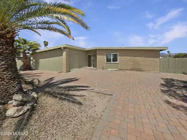 2441 S Kevin Drive,  Tucson,  AZ 85748