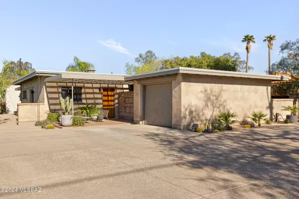 328 S Country Club Road, Tucson, AZ 85716