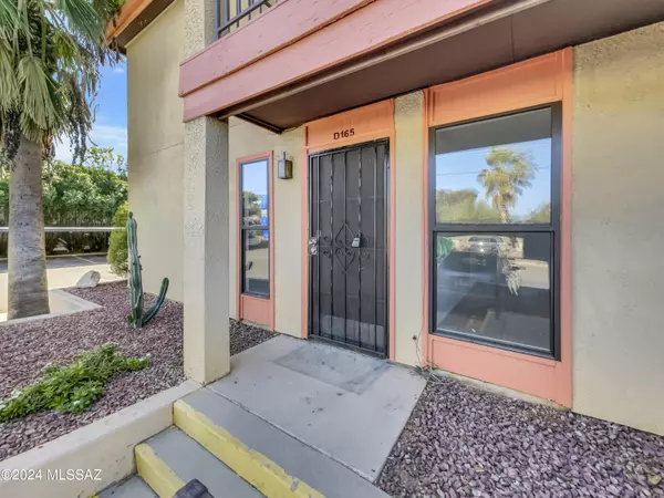 1620 N Wilmot Road #D165, Tucson, AZ 85712