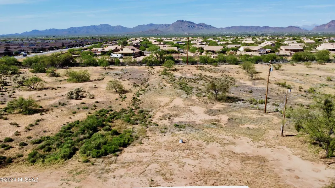 7373 W Los Reales Road, Tucson, AZ 85757