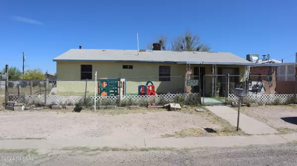 838 W Calle Adelanto, Tucson, AZ 85705