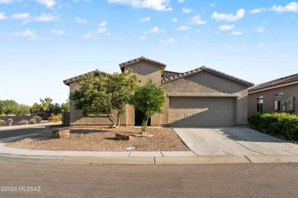 1047 E Lumber Jack Trail, Sahuarita, AZ 85629