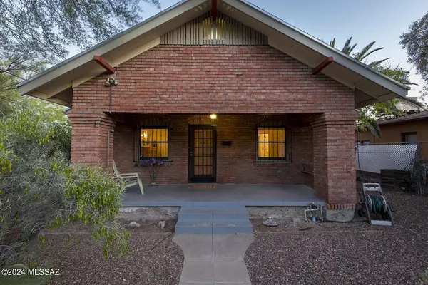 Tucson, AZ 85705,422 E Mabel Street