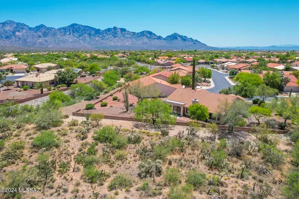 Oro Valley, AZ 85755,1377 E Crown Ridge Drive