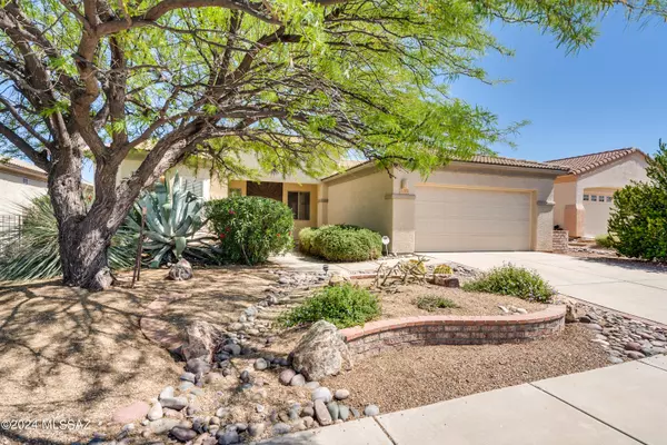 1793 W Calle Casas Lindas, Green Valley, AZ 85622