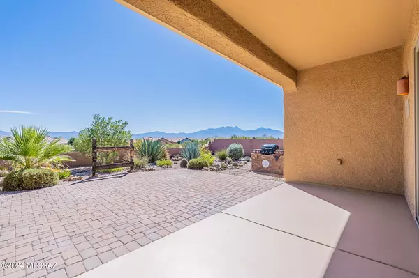 970 N Observation Trail,  Green Valley,  AZ 85614