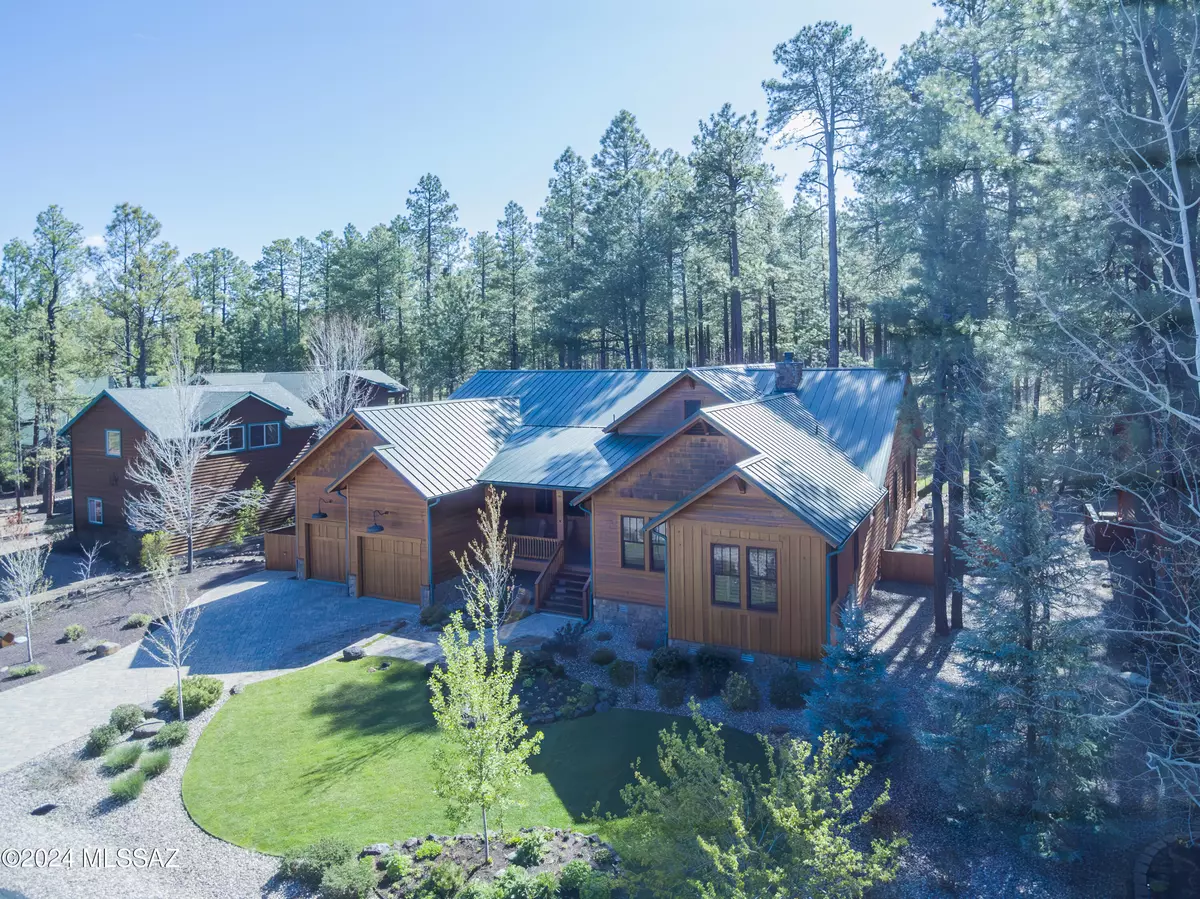 Pinetop, AZ 85935,8837 Country Club Drive