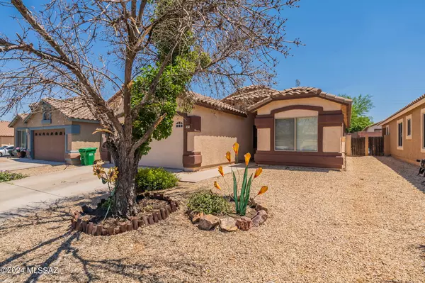 385 W Calle Patio Lindo, Sahuarita, AZ 85629