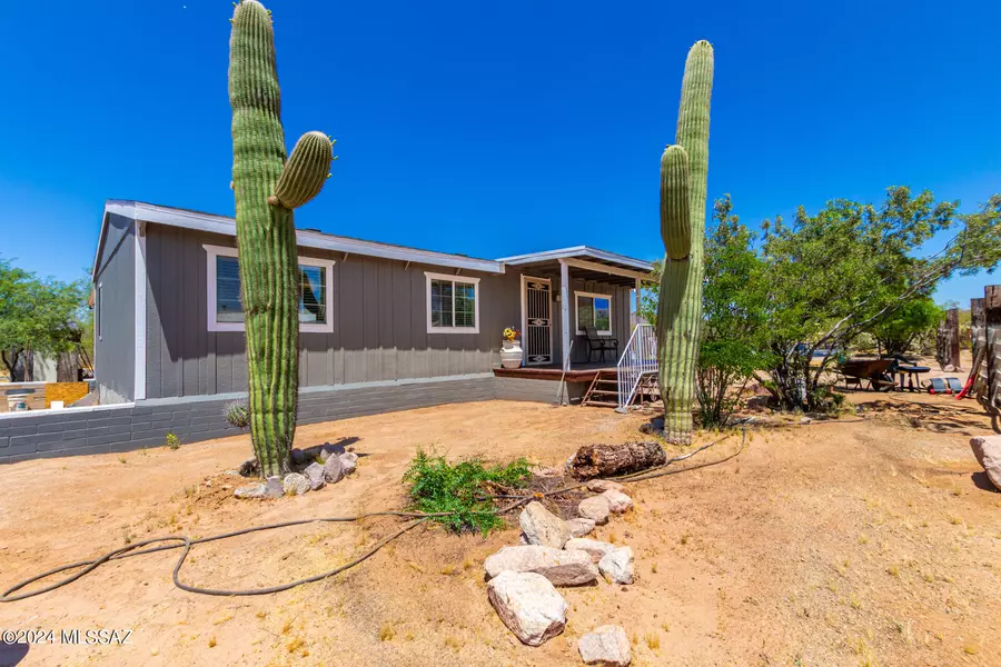 11930 W Lord Lane, Tucson, AZ 85743