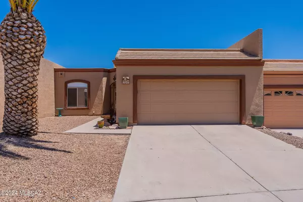 2541 S Pecan Valley Place, Green Valley, AZ 85614