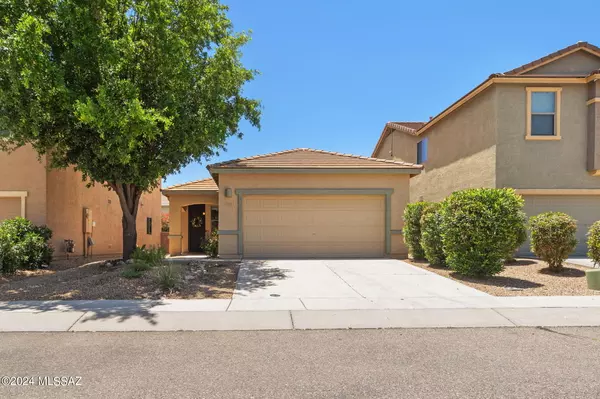 Sahuarita, AZ 85629,898 E Catkins Place