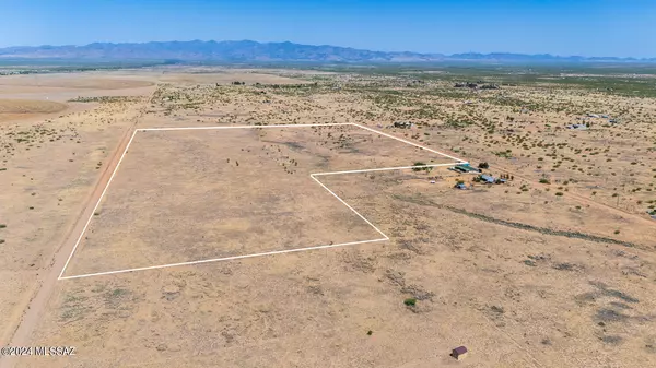 Pearce, AZ 85625,46 Acres S Ash Creek Road #-