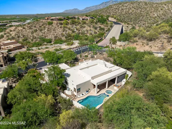 Oro Valley, AZ 85737,1846 E Pusch Wilderness Drive