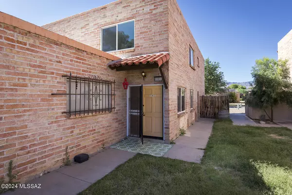 6665 E Calle La Paz  #C, Tucson, AZ 85715