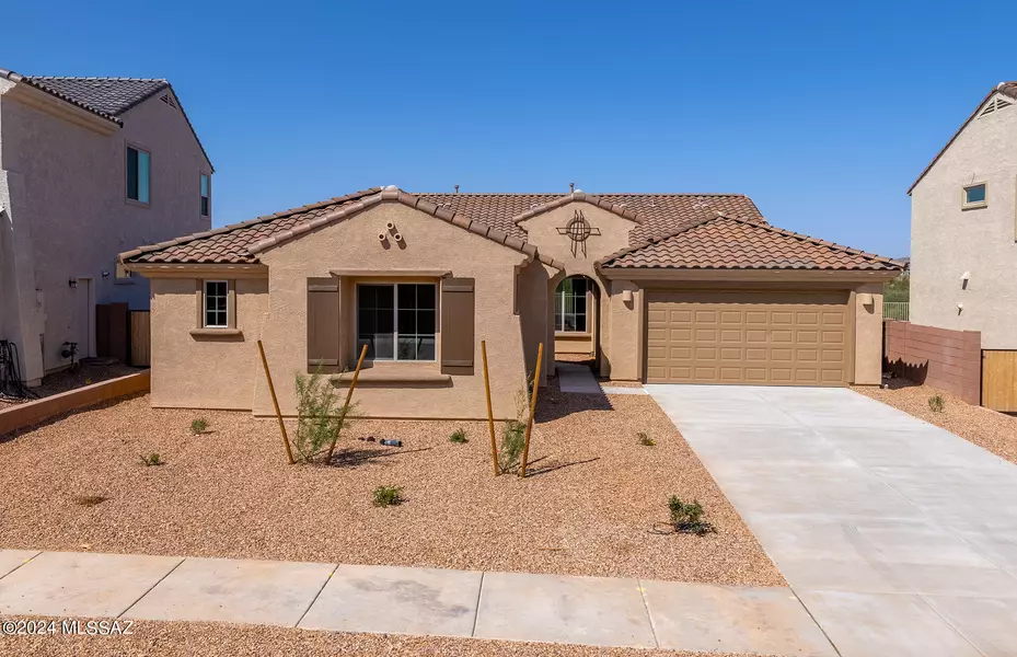 8108 S Expedition Drive, Tucson, AZ 85747