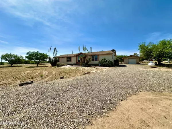 Benson, AZ 85602,3217 W Solado Place