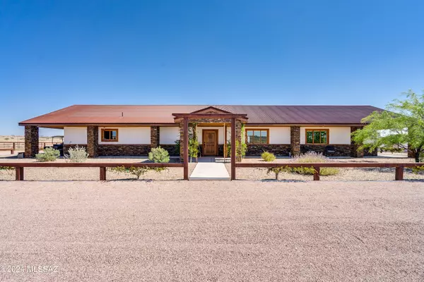 68 Curly Horse Ranch Road, Sonoita, AZ 85637