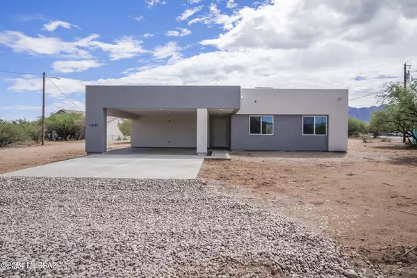 1691 Ruido Court, Rio Rico, AZ 85648