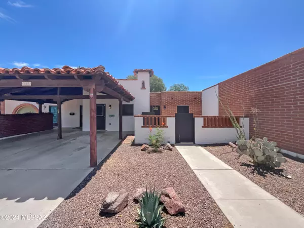 337 S Paseo Chico, Green Valley, AZ 85614