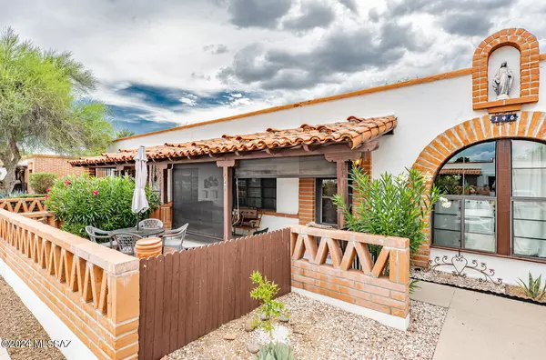 146 S Paseo Quinta  #B, Green Valley, AZ 85614