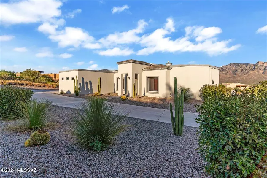 596 W Granite View Drive, Oro Valley, AZ 85755