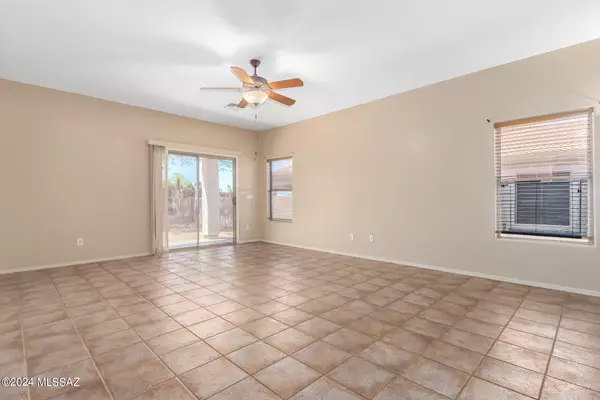 Marana, AZ 85658,5527 W Dove Loft Drive