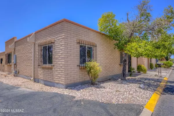 Tucson, AZ 85710,2102 S Quail Hollow Drive