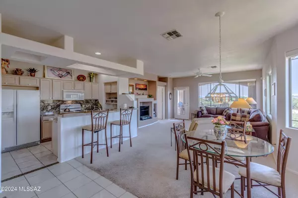 Oro Valley, AZ 85755,695 W Vistoso Highlands Drive #205