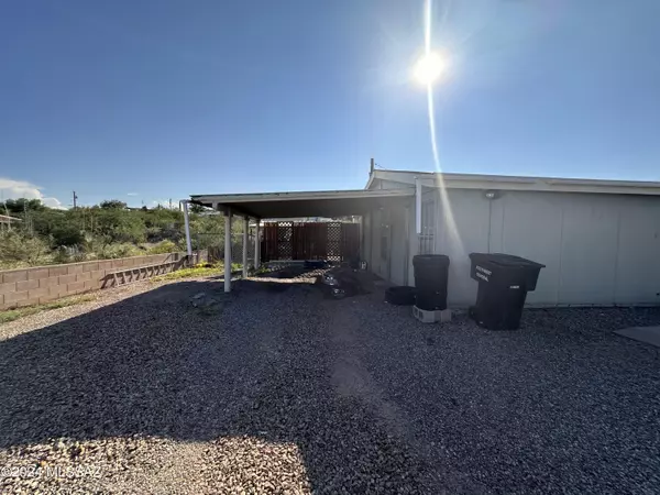 Benson, AZ 85602,680 S Catarina Street