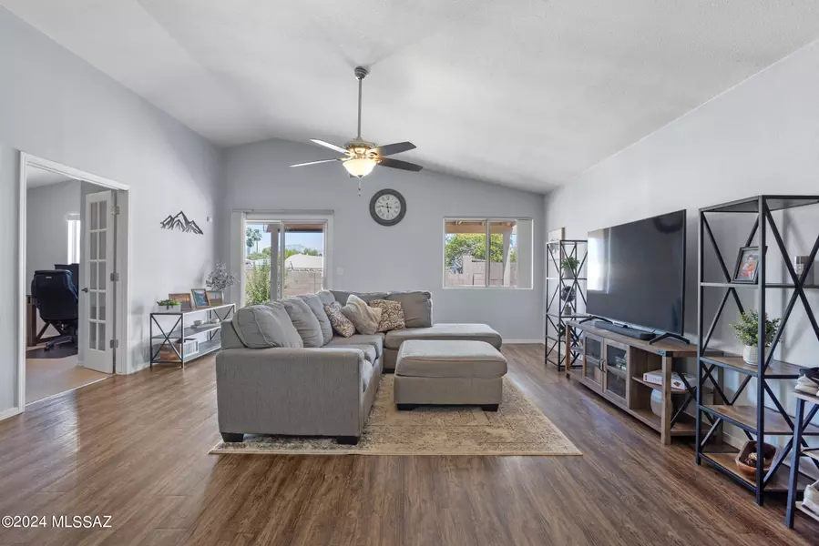 8091 E Sundew Drive, Tucson, AZ 85710