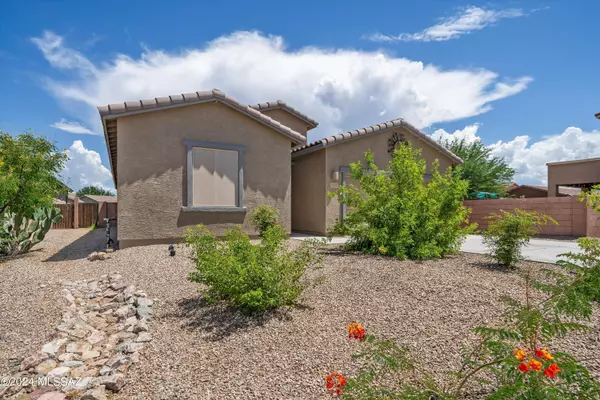 Sahuarita, AZ 85629,1039 E Lumberjack Trail