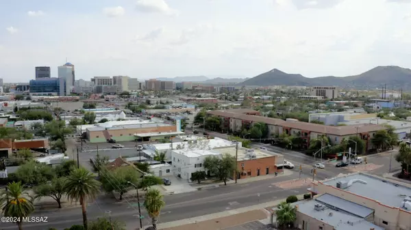 12 E University Boulevard #16, Tucson, AZ 85705