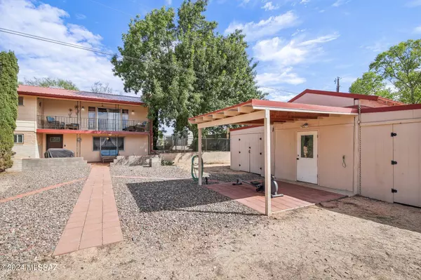 Benson, AZ 85602,721 Osage Drive