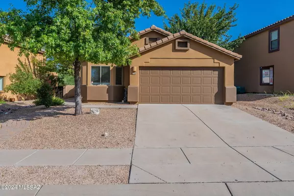 795 W Calle Ormino, Sahuarita, AZ 85629