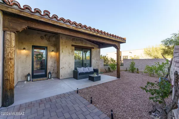 4114 W Adobe Ranch Place, Marana, AZ 85658