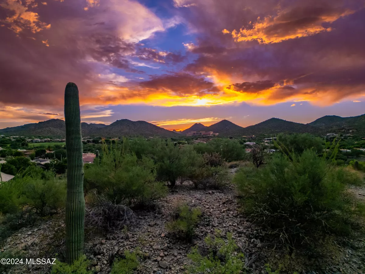 Tucson, AZ 85745,3268 Saguaro Ridge Drive #21