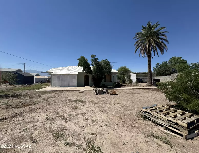 4851 E Main Street, Solomon, AZ 85551