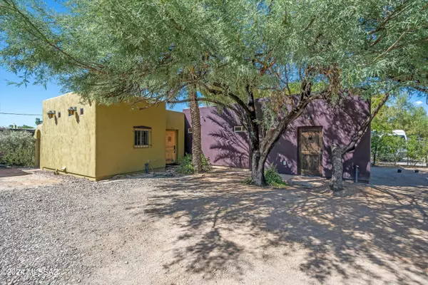 Tucson, AZ 85705,143 W Roger Road