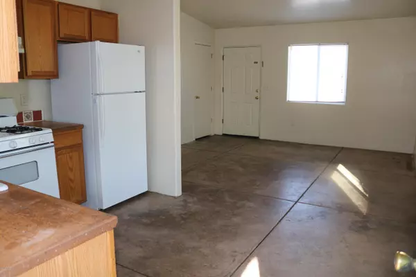 Tucson, AZ 85705,77 E Laguna Street #2