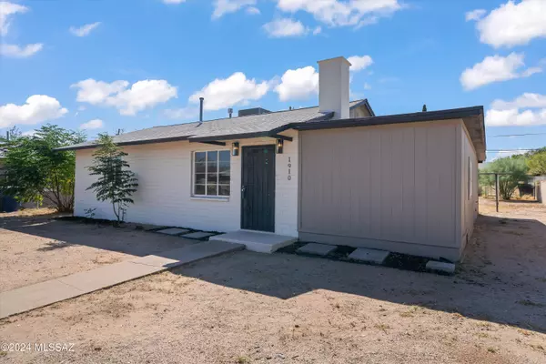 1910 E Duvall Vista, Tucson, AZ 85713