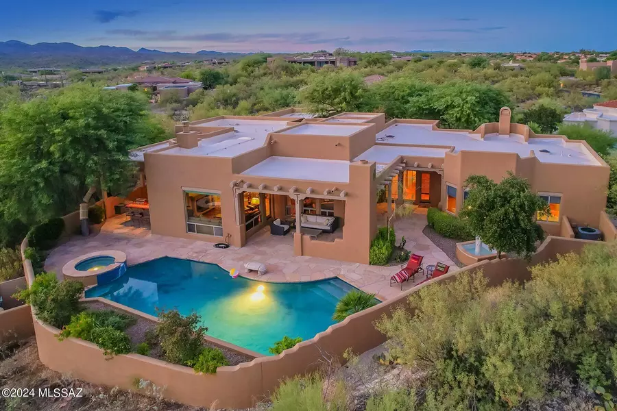 730 E Cool Mist Drive, Oro Valley, AZ 85755