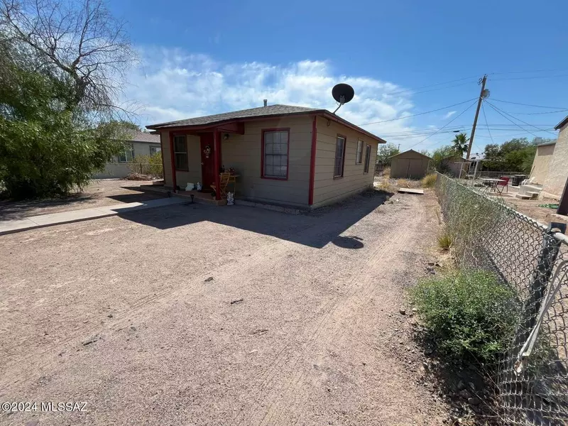 121 W 3Rd Avenue, Ajo, AZ 85321